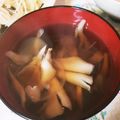 クック9NG3BD☆'s cooksnap of when they made 簡単ランチ　舞茸　新玉ねぎの　和風スープ.