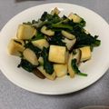 まこはこたつでみかん's cooksnap of when they made ほうれん草はんぺんのバター醤油炒め.
