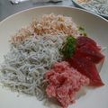 なかよしﾘﾝｺ♥️'s cooksnap of when they made 見た目豪華！シラスと桜えびの丼.