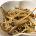 まゆまルイ's cooksnap of when they made もやしとしめじのマヨポン炒め.