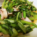 rakuen's cooksnap of when they made イカと小松菜のオイスターにんにく炒め.
