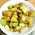 さらさんレシピ's cooksnap of when they made じゃがいもとアボカドのマヨ醤油炒め.