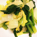 りんももたろう's cooksnap of when they made 簡単!小松菜と白菜のごま和え.