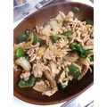 ぽんこつBBA's cooksnap of when they made ピーマンと玉ねぎの豚肉ゴマ炒め.