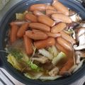 クックLJ2W4Q☆'s cooksnap of when they made 親子で楽しむ♪シャウエッセンの七変化鍋.