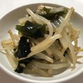 お料理ヘタ子's cooksnap of when they made 止まらない！☆わかめともやしのナムル☆.