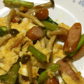 blue_apron's cooksnap of when they made めんつゆで簡単！アスパラとしめじの卵炒め.