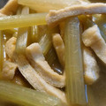kuragenoie's cooksnap of when they made かんたん♪ふきと厚揚げのおひたし.