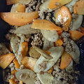 日々修行中's cooksnap of when they made 合挽肉と人参と牛蒡のオイスター中華味炒め.