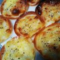 ふぁんたにゃん's cooksnap of when they made 簡単おつまみ！餃子の皮のマヨペッパー.