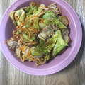 motomimomo's cooksnap of when they made 豚肉とキムチ炒め♪簡単キャベツと.