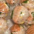 ともにゃん♪♪'s cooksnap of when they made 【３０秒】ラップ１枚で簡単手毬寿司.