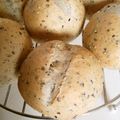 akachan416's cooksnap of when they made 黒ごまもちもちパン.