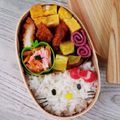 ❊プゥ❊'s cooksnap of when they made 簡単キャラ弁おかず♡キティちゃんのリボン.