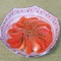 我が家のディナー's cooksnap of when they made 新玉ねぎのトマトサラダ.