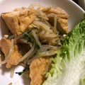 fukuphone's cooksnap of when they made ヘルシー♡レタス巻き厚揚げともやし炒め♡.