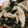 ちーたんずはうす's cooksnap of when they made 豚肉と生わかめの炒め物.