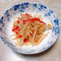 さりのざ's cooksnap of when they made もやしとカニカマの棒棒あえ.