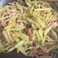 ともおの奥さん's cooksnap of when they made 新ジャガとベーコンのカレー炒め.