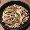 snj❛1152❜'s cooksnap of when they made 簡単な牛ステーキ肉とニンニクの芽炒め.