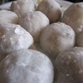 ぽぽたんこぶ's cooksnap of when they made 早い・簡単・美味しい♪レンジで☆大福☆.