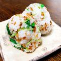 ちゃちゃまる26's cooksnap of when they made 行楽お弁当に◎桜海老みつ葉ご飯&おにぎり.