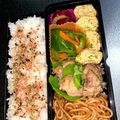 crystaI's cooksnap of when they made 簡単付け合せ★ピーマンと人参のソース炒め.