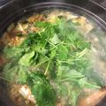 mutsumimom's cooksnap of when they made 有頭エビと春雨の香草たっぷりタイ風鍋.