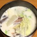 ガッチャン5's cooksnap of when they made 鯖缶まるごと！白菜、里芋のミルクスープ.