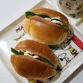 tamago大好き's cooksnap of when they made ロールパンdeハムチーズキュウリサンド♪.