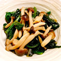 あちゃママ♡'s cooksnap of when they made ほうれん草とエリンギのバタポン炒め.