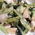 ★smiling★'s cooksnap of when they made 簡単、鶏肉とロメインレタスのマヨポン炒め.