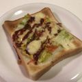 papikun's cooksnap of when they made 朝食に＊炒め野菜のピザトースト＊.
