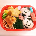 ちこぱんまん's cooksnap of when they made 幼稚園の子供用お弁当☆キュートおにぎり.