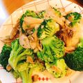 ☆★ぴー★☆'s cooksnap of when they made ブロッコリーと舞茸の味噌マヨ和え.