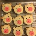 hachichi's cooksnap of when they made 可愛い♡子ブタクッキー.