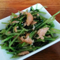 kohada2251's cooksnap of when they made 鮭と豆苗のごま生姜和え【作り置き】.
