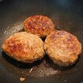 かかよー's cooksnap of when they made もやし入りみそハンバーグ.