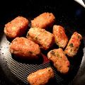 ame-ikuru's cooksnap of when they made パクチー香る海老レンコン団子.