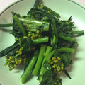 hash五阡円屋絽地's cooksnap of when they made 塩とごま油だけ！菜の花の炒め物.