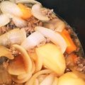 chamekichi's cooksnap of when they made ストウブでかんたん肉じゃが.