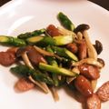 ozameg's cooksnap of when they made アスパラきのこウインナー炒め.