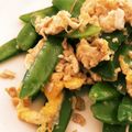 さっちん☆キッチン's cooksnap of when they made 【共働きの15分】絹さやの卵炒め.