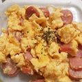 jcbsleepboo's cooksnap of when they made ウィニー入りスクランブルエッグのせご飯.