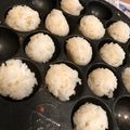 さゆゆゆこ's cooksnap of when they made たこ焼き器でミニ焼きおにぎり♡.