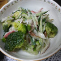 tomochi1014's cooksnap of when they made カニかま＆きゅうり＆ちくわのごまだれ和え.