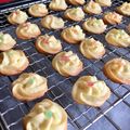 sayokoさん's cooksnap of when they made クリームチーズの♪絞り出しクッキー.