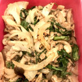 haramegu12's cooksnap of when they made 簡単！春菊としめじの醤油ツナマヨ炒め.