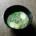 あず7225's cooksnap of when they made ◆春菊＆菊芋＆食用菊の味噌汁◆.