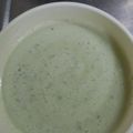 Rikamom's cooksnap of when they made 捨てないで！うすいえんどうの皮スープ.